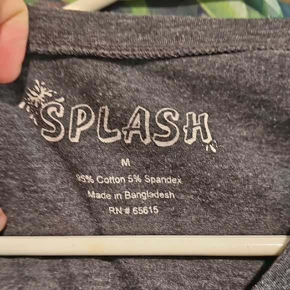 Splash Women's Charcoal V-Neck Tee - Picture 2 of 3